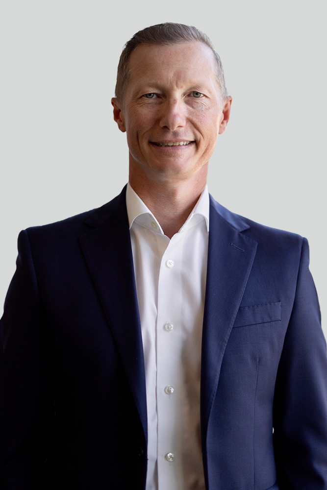 PORTRAIT_investment_portfolio_management_real_estate_REIT_Alitis_private_stocks_bonds_fixed_income_investor_independent_firm_Advisor_financial__Comox_Valley_Vancouver_Island_Victoria_Nanaimo_Steve